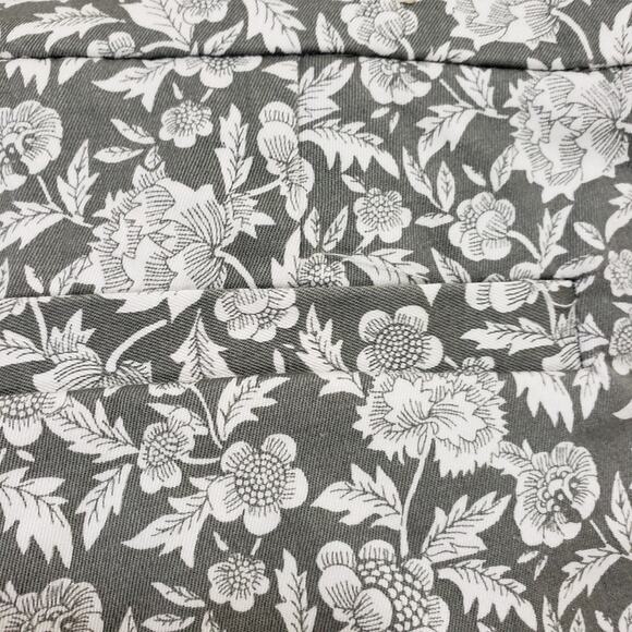 J. Crew factory stretch floral print shorts gray chino shorts woman's size 6 - Picture 5 of 9